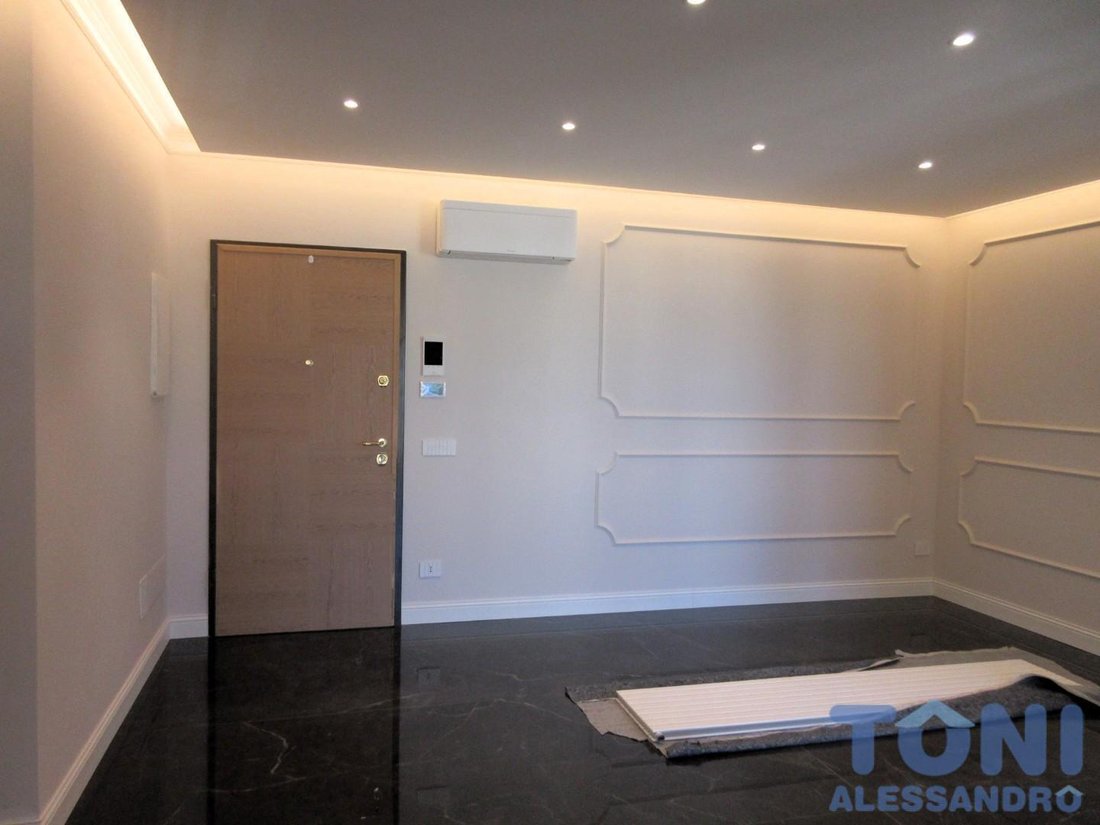 Penthouse in Near Center, Empoli, Tuscany 4 - 16109737