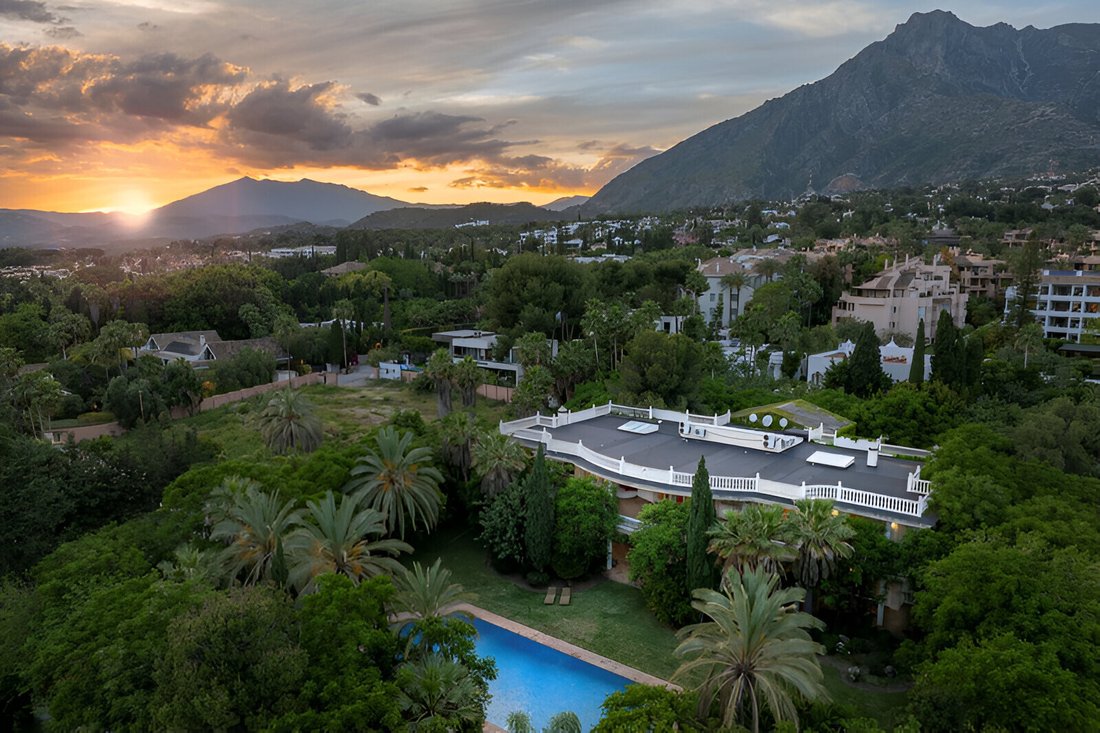 Villa in Marbella, Andalusia, Spain 5 - 16111011