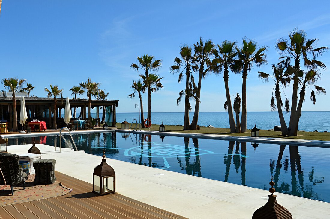 Villa in Sotogrande, San Roque, Andalusia 3 - 16110902