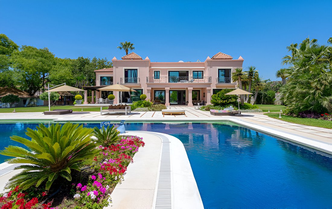 Villa in Estepona, Andalusia, Spain 1 - 16110866