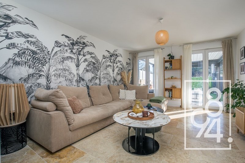 A Sunlit Sanctuary Where Marseille Whispers to the Sky - 5