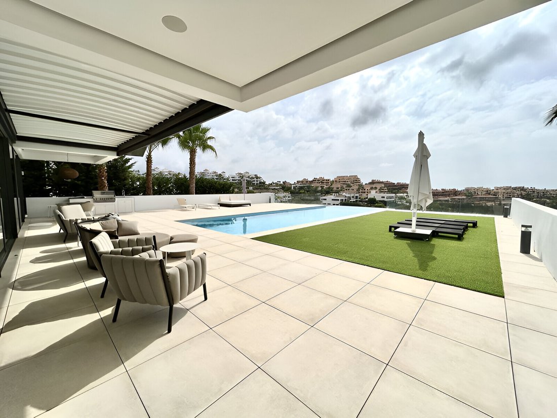 Villa in Benahavis, Andalusia, Spain 3 - 16110987