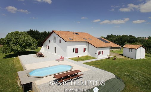 House in Saint Vincent, Dax, France 1
