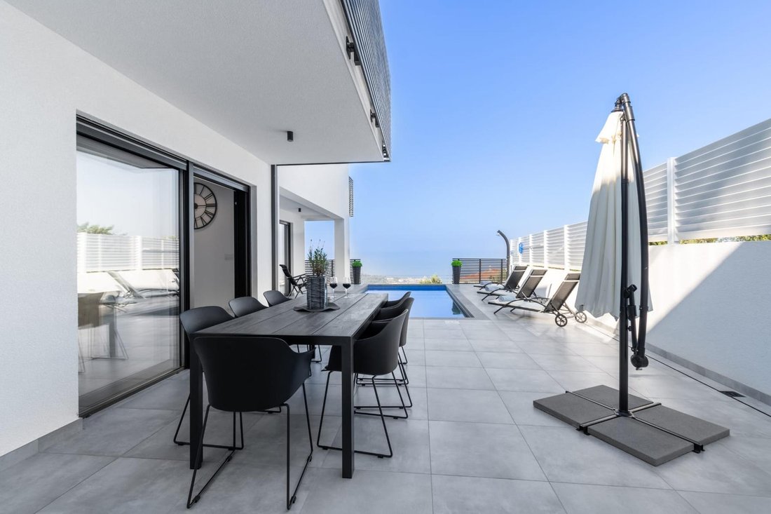 Apartment in Makarska, Split-Dalmatia County, Croatia 4 - 13857545