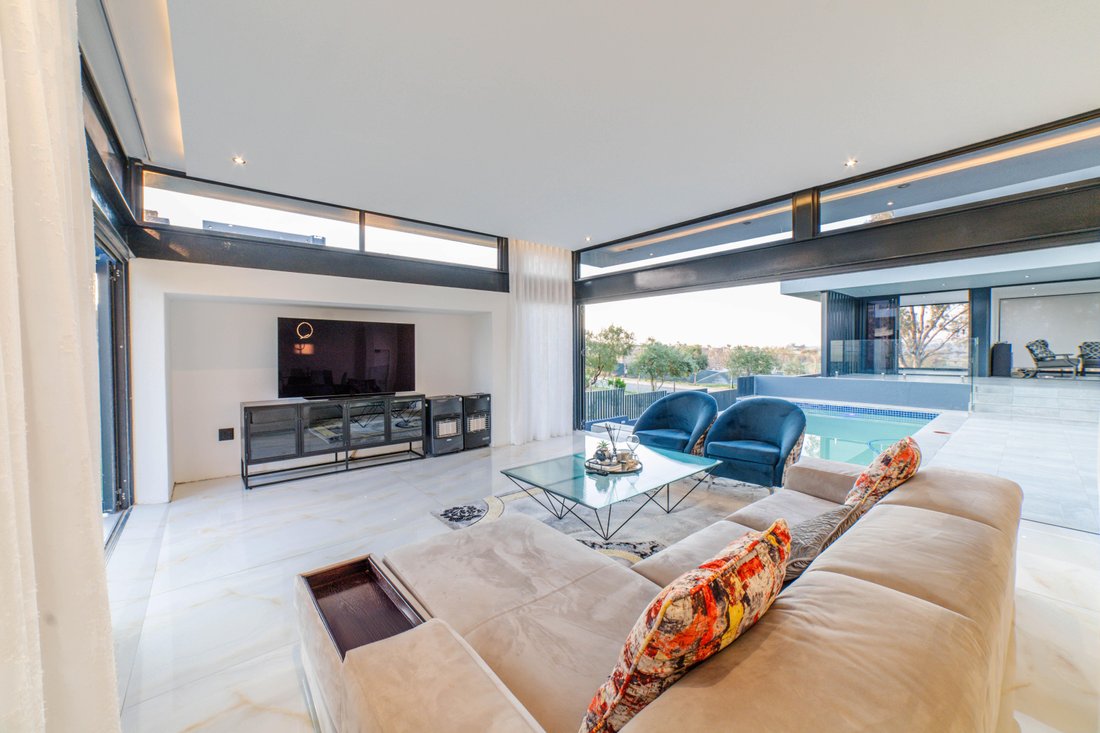 House in Chartwell, Gauteng, South Africa 5 - 16108821