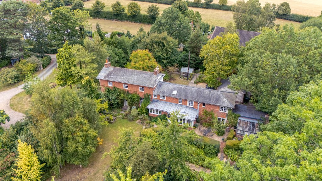House in Nesscliffe, England 1 - 16109777