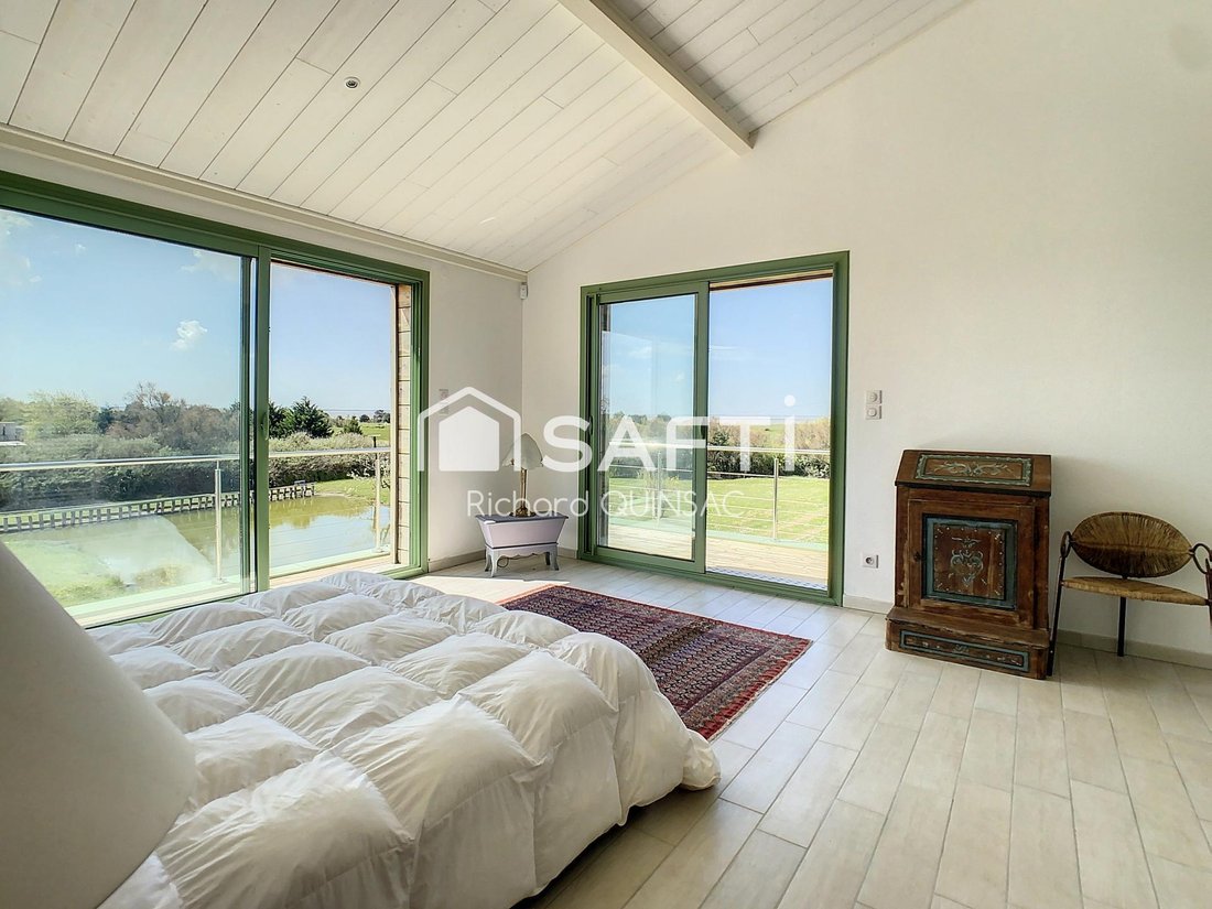 House in Saint-Froult, Nouvelle-Aquitaine, France 4 - 16112917