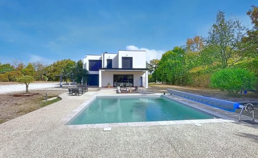 House in Pern-Lhospitalet, Occitania, France 1
