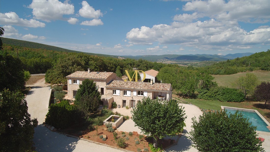 Whispers of Provence: A 10th-Century Farmhouse Reborn in Stone and Light