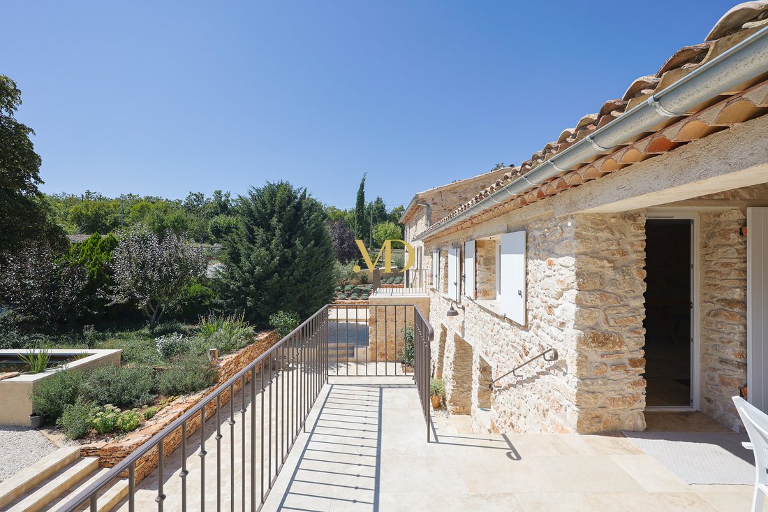 Castle in Simiane-la-Rotonde, Provence-Alpes-Côte d'Azur, France 4 - 16113252