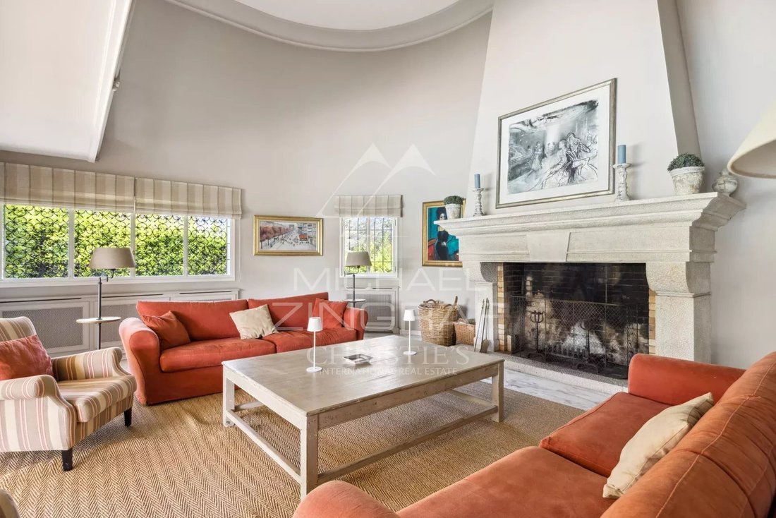 Villa in Mougins, Provence-Alpes-Côte d'Azur, France 4 - 16108425