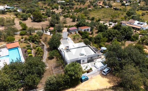 Townhouse in Moncarapacho, Algarve, Portugal 1