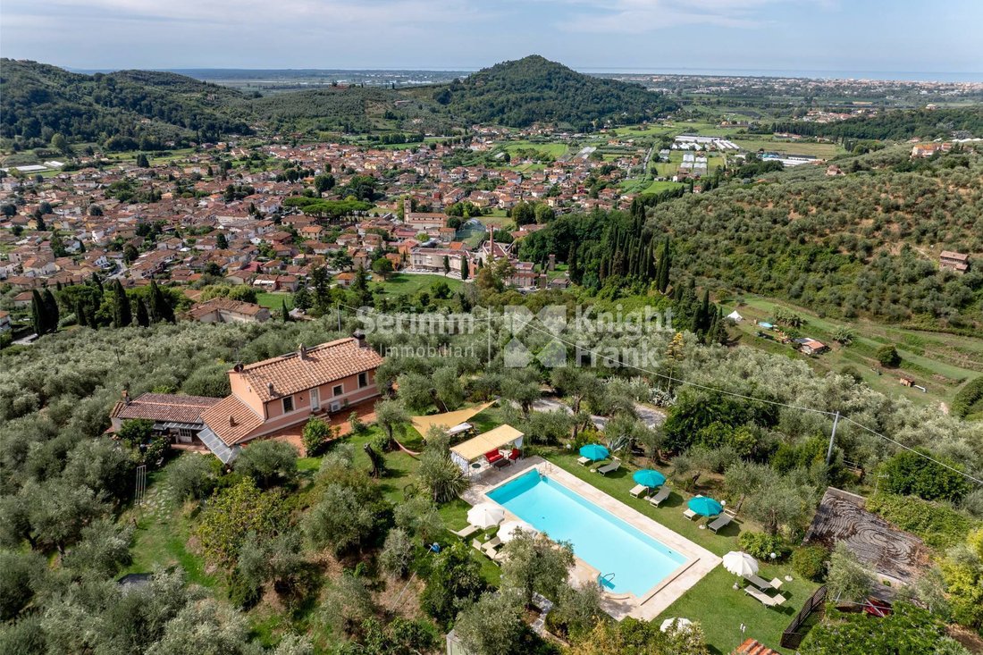 House in Piano di Mommio, Massarosa, Tuscany 1 - 16110049