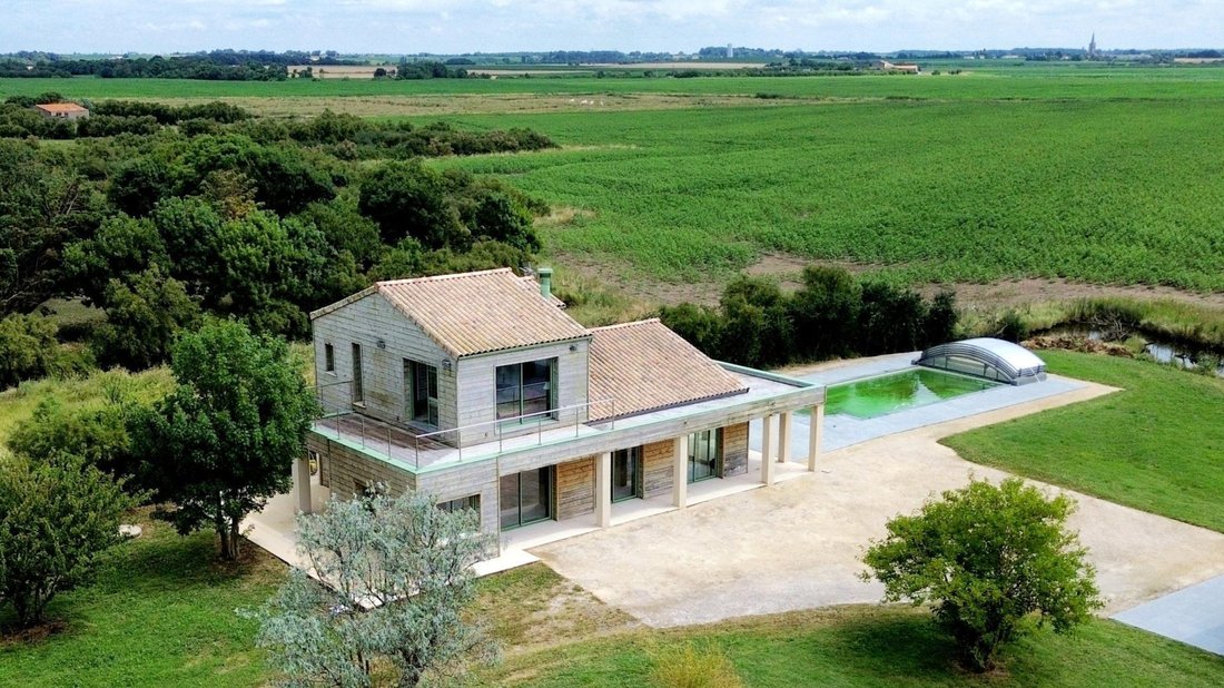 House in Saint-Froult, Nouvelle-Aquitaine, France 1 - 16112917