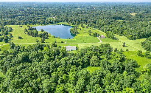 Farm Ranch in Watterson Park, Kentucky, United States 1