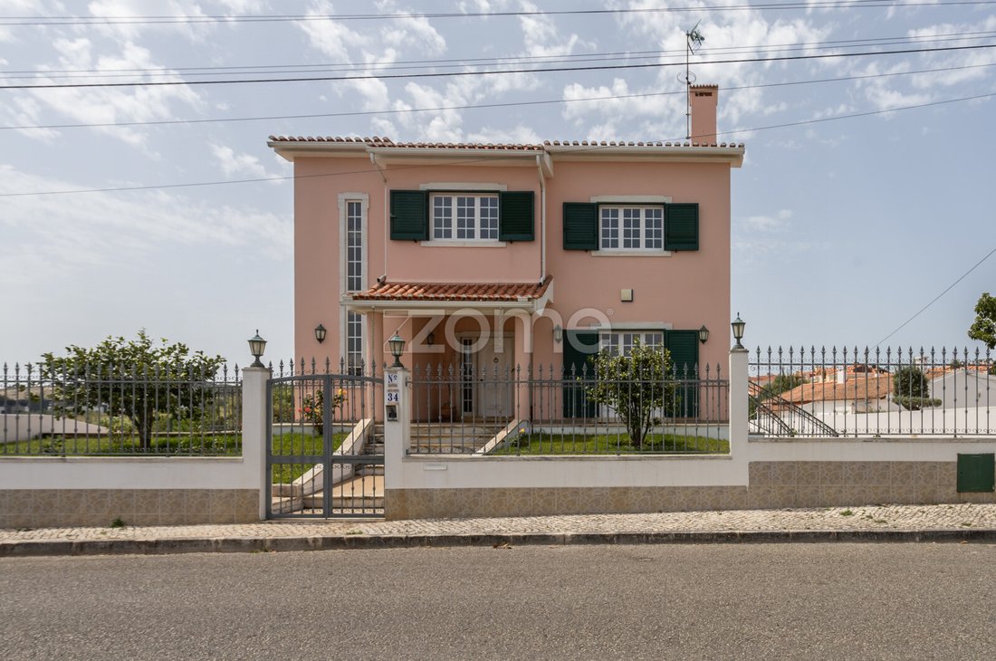 Finca in Rio de Mouro, Lisbon, Portugal 2 - 16110312