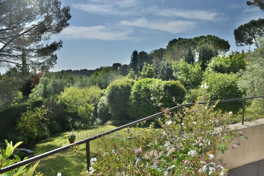 Villa in Valbonne, Provence-Alpes-Côte d'Azur, France 2 - 15717875