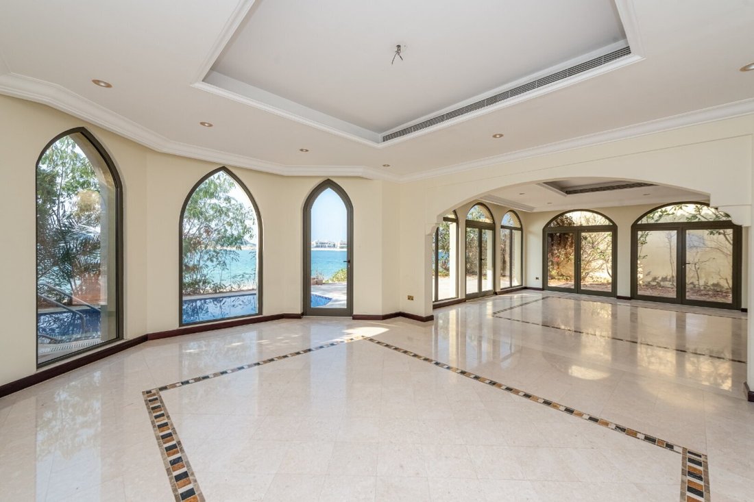 Villa in Palm Jumeirah, Dubai, United Arab Emirates 2 - 16051132
