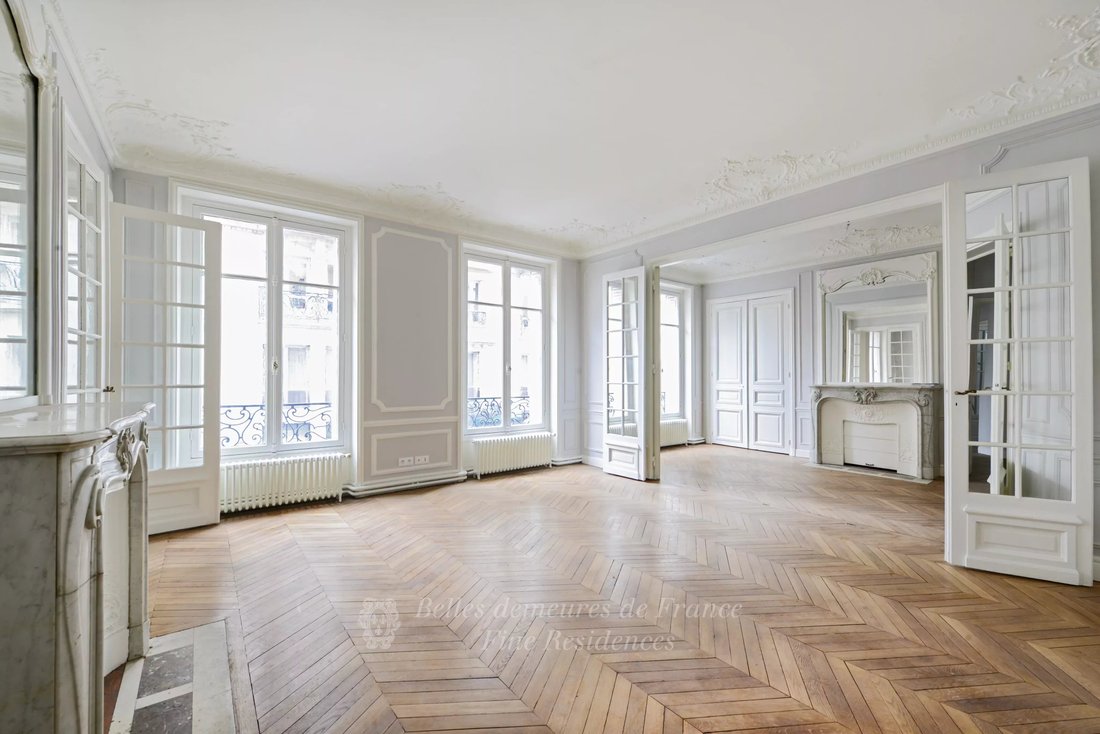 Apartment in Ecole Militaire, Paris 7e Arrondissement, Paris 3 - 16112259