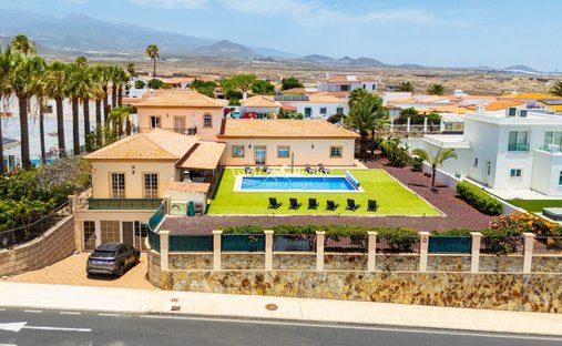 Villa in San Miguel de Abona, Canary Islands, Spain 1