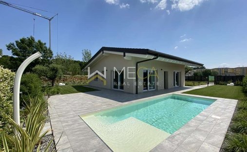 Villa in Entroterra, Desenzano del Garda, Lombardy 1