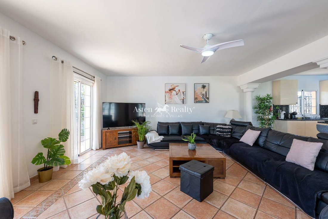 Villa in San Miguel de Abona, Canary Islands, Spain 3 - 16108496