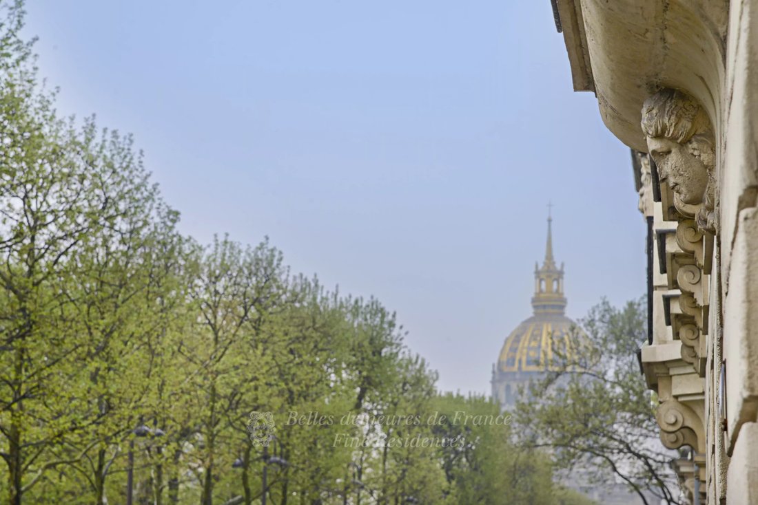 Apartment in Ecole Militaire, Paris 7e Arrondissement, Paris 1 - 16112259