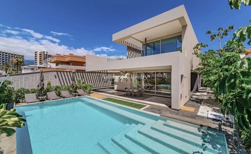 Villa in Playa de las Americas, Isole Canarie, Spagna 1