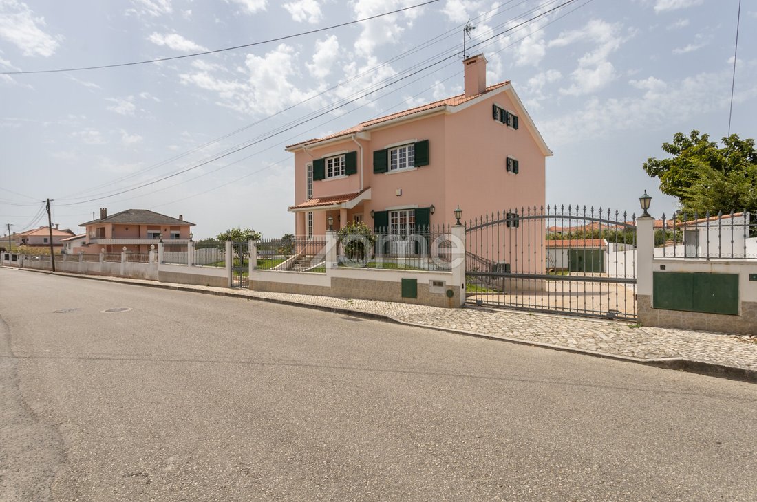 Finca in Rio de Mouro, Lisbon, Portugal 3 - 16110312