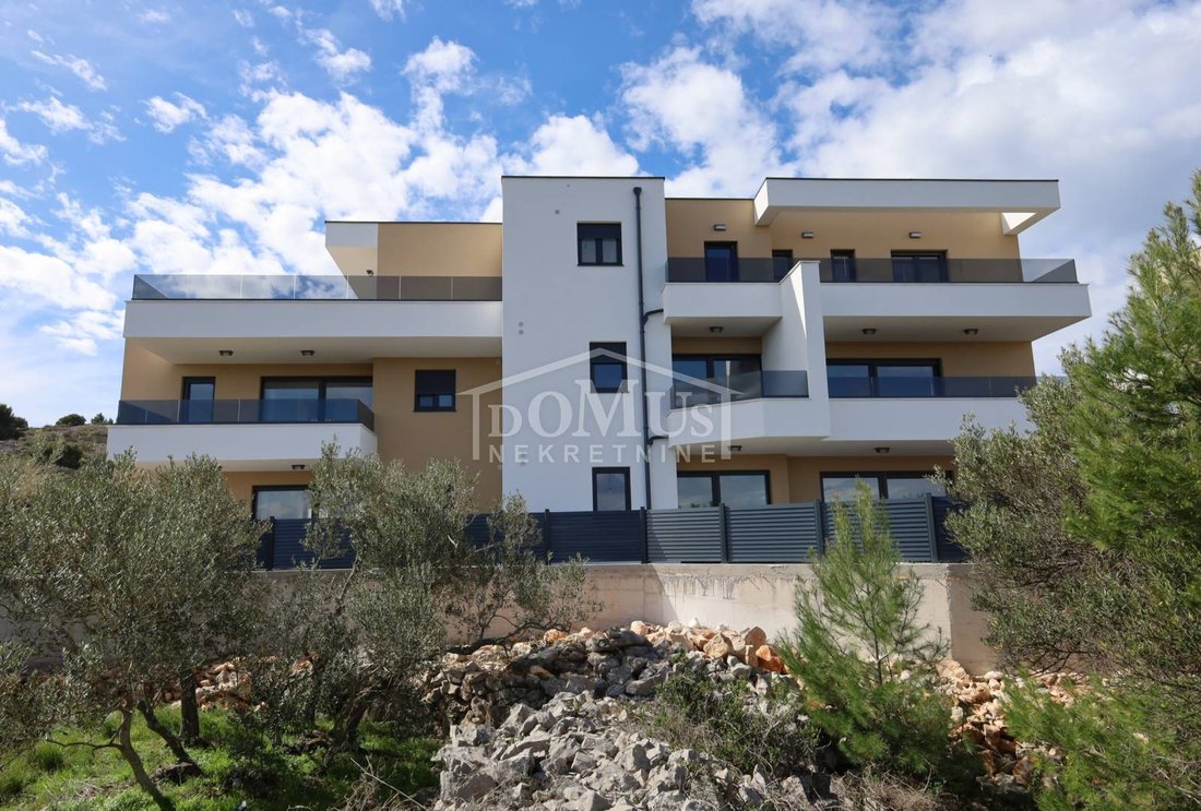 Apartment in Murter, Sibenik-Knin County, Croatia 2 - 16117275