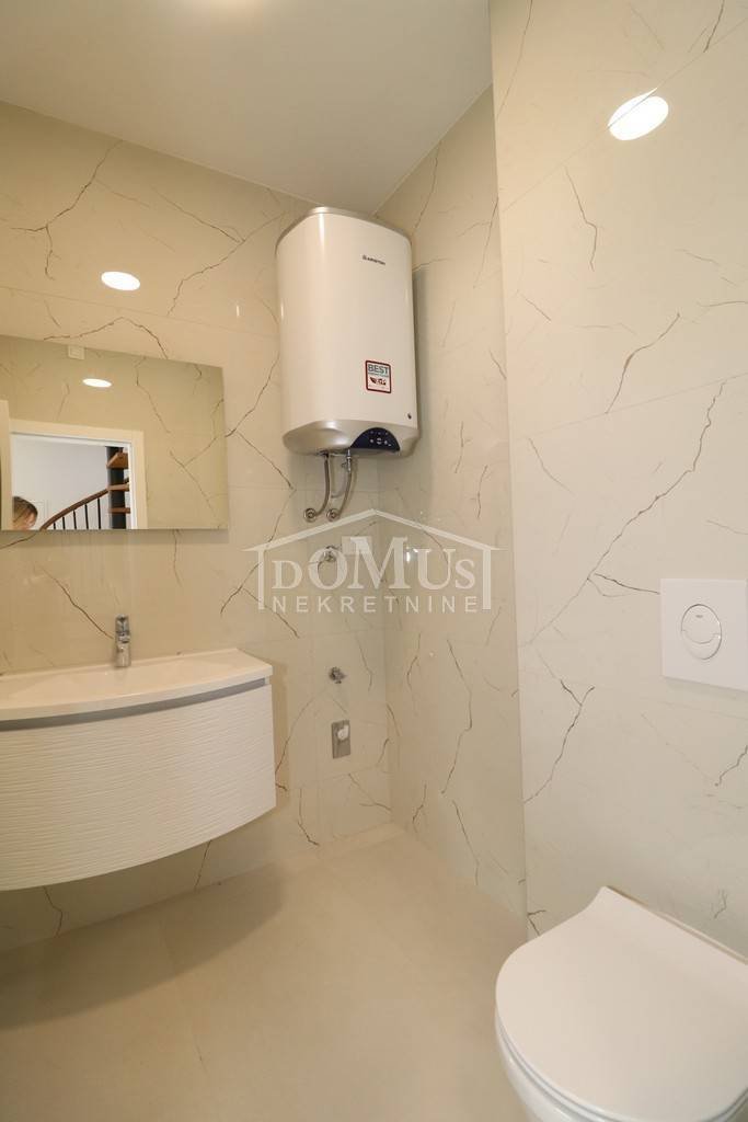 Apartment in Srima, Sibenik-Knin County, Croatia 3 - 16117327