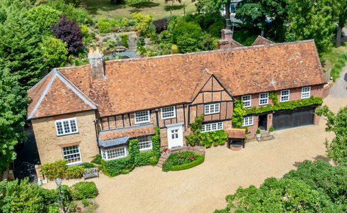 House in Eggington, England 1