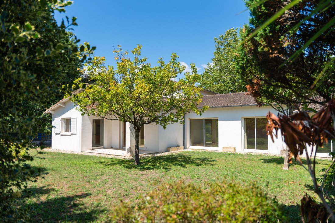 House in Zone Industrielle et Commerciale, Royan, France 2 - 16117492