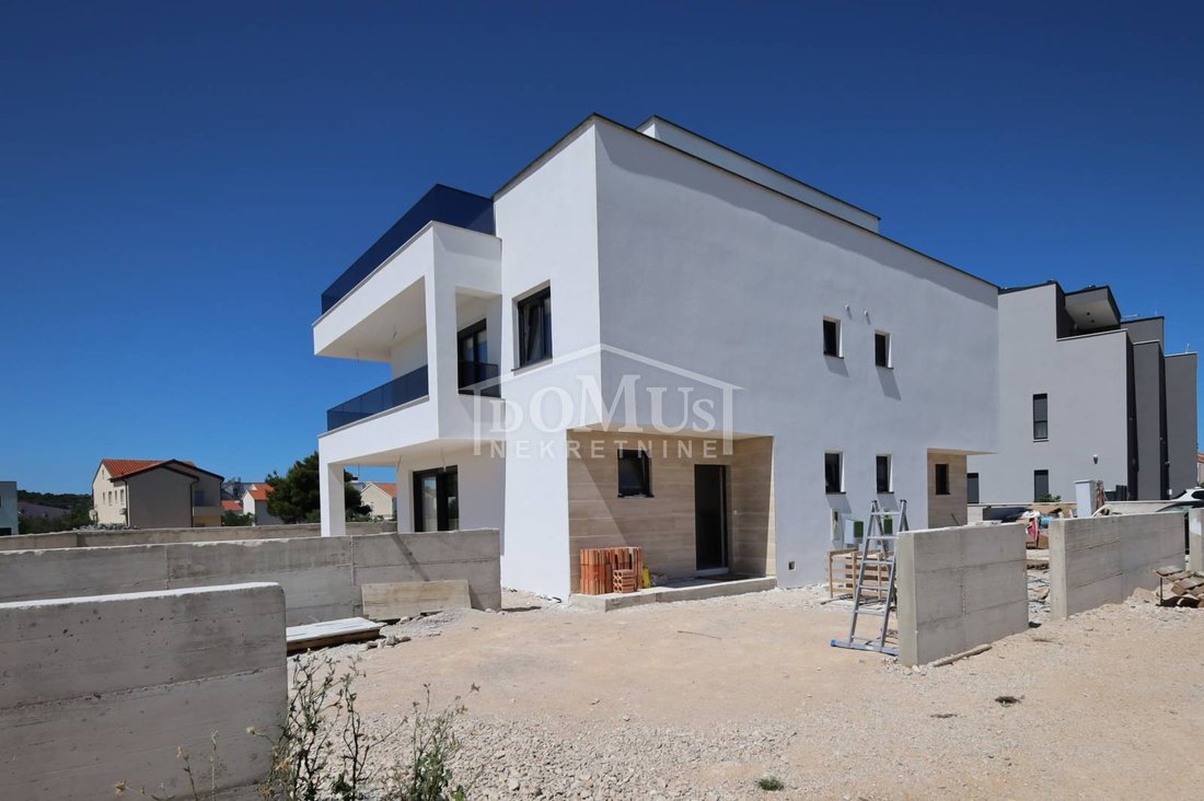 House in Srima, Sibenik-Knin County, Croatia 2 - 16117392
