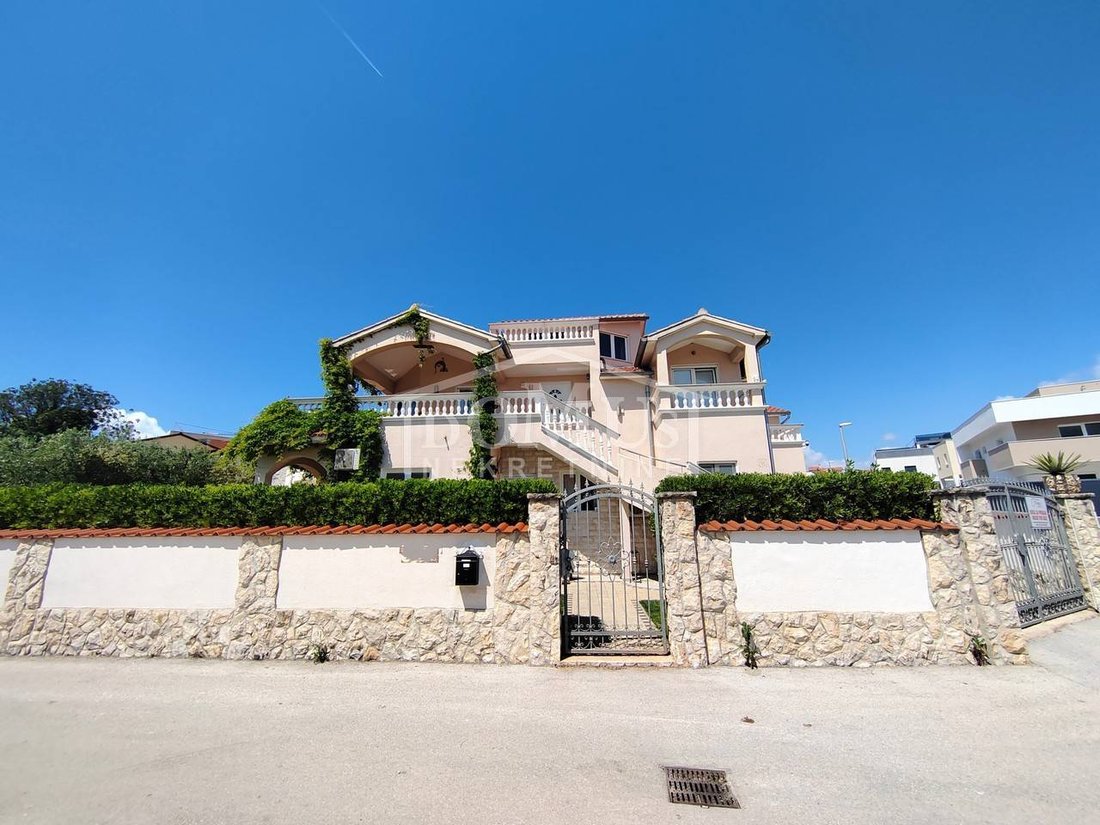 House in Vodice, Sibenik-Knin County, Croatia 2 - 16117224