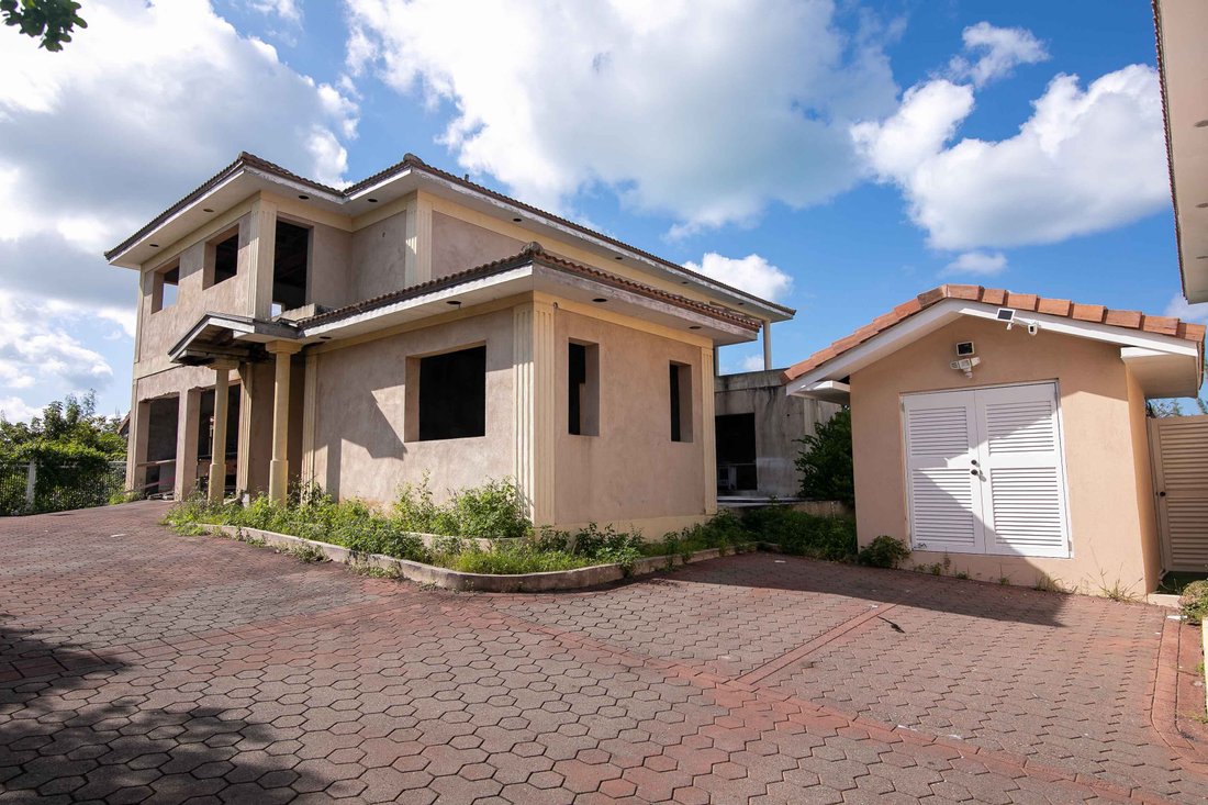 Apartment in Nassau, New Providence, The Bahamas 2 - 16116275
