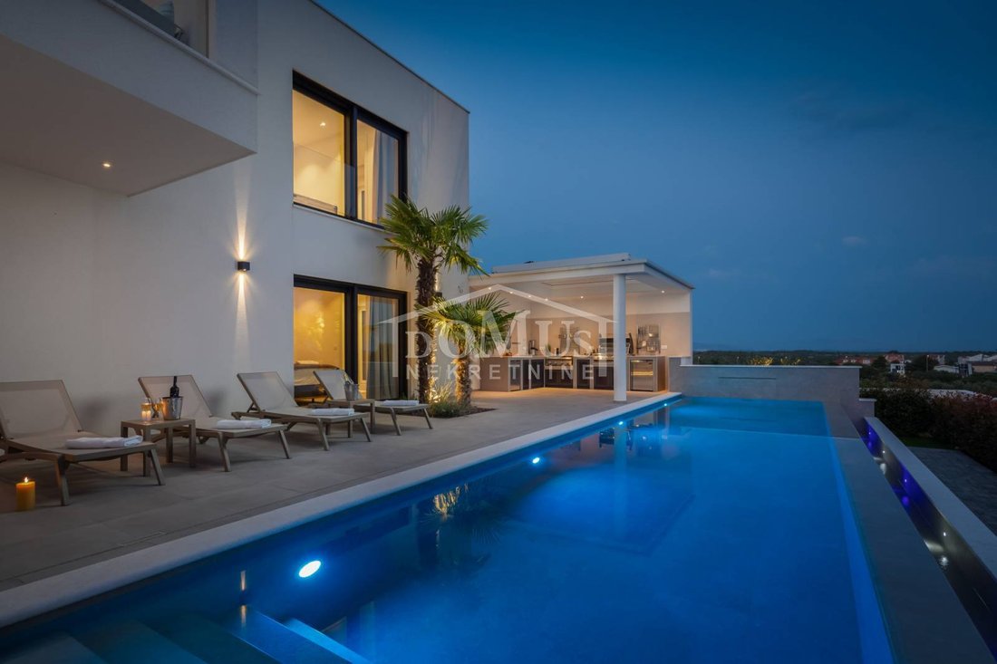 House in Vodice, Sibenik-Knin County, Croatia 2 - 16117312