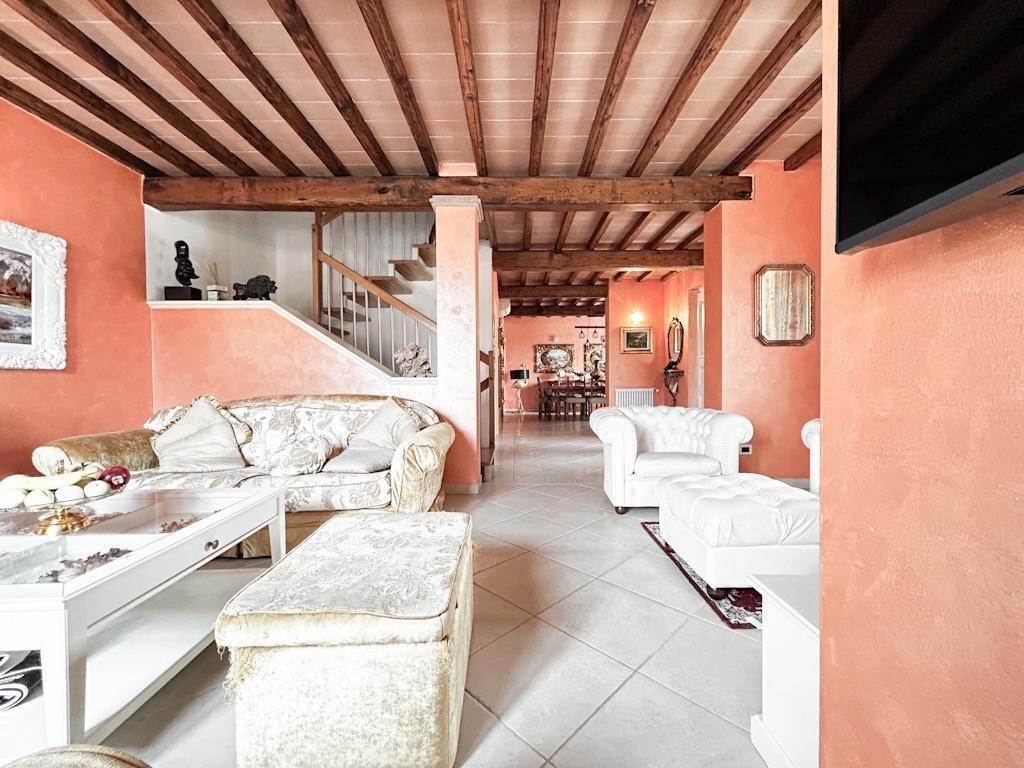 Country House in Capezzano Pianore, Camaiore, Tuscany 4 - 16117039