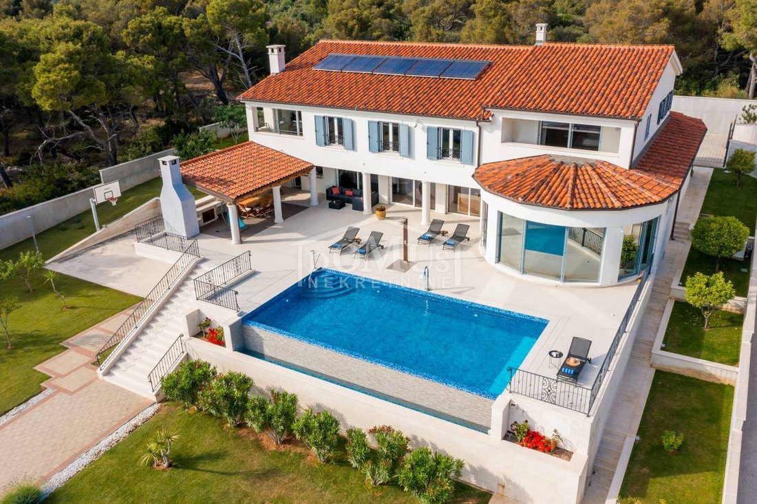 House in Gradska cetvrt Varos, Sibenik, Sibenik-Knin County 1 - 16117211