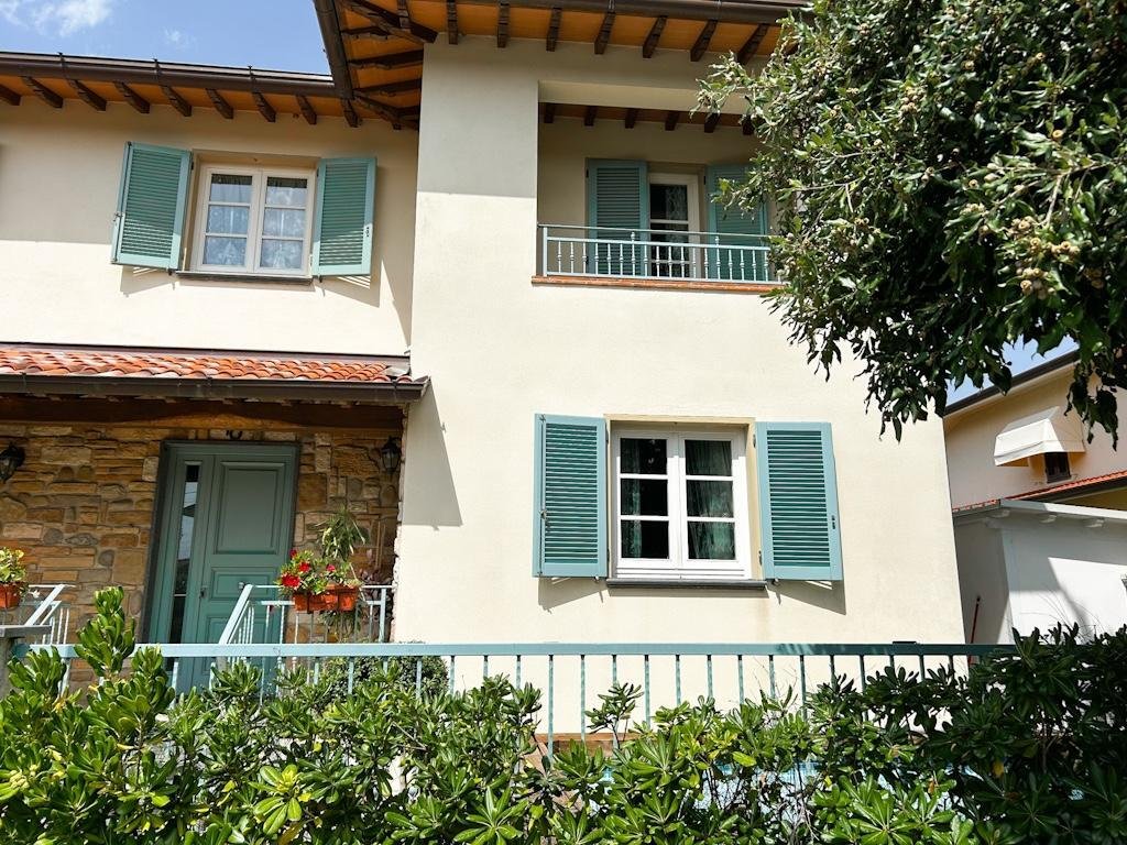 Country House in Capezzano Pianore, Camaiore, Tuscany 5 - 16117039