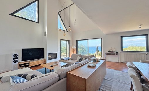 House in Poullan-sur-Mer, Brittany, France 1