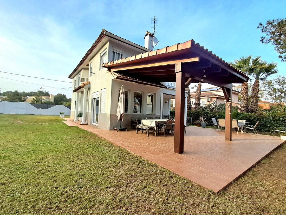 Villa in Serra, Valencian Community, Spain 2 - 16116758