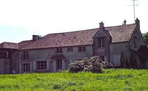 Estate in Sonchamp, Ile-de-France, France 1
