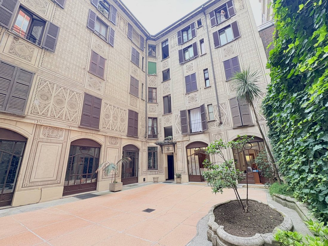 Apartment in Porta Venezia - Repubblica, Milan, Italy 1 - 16117407