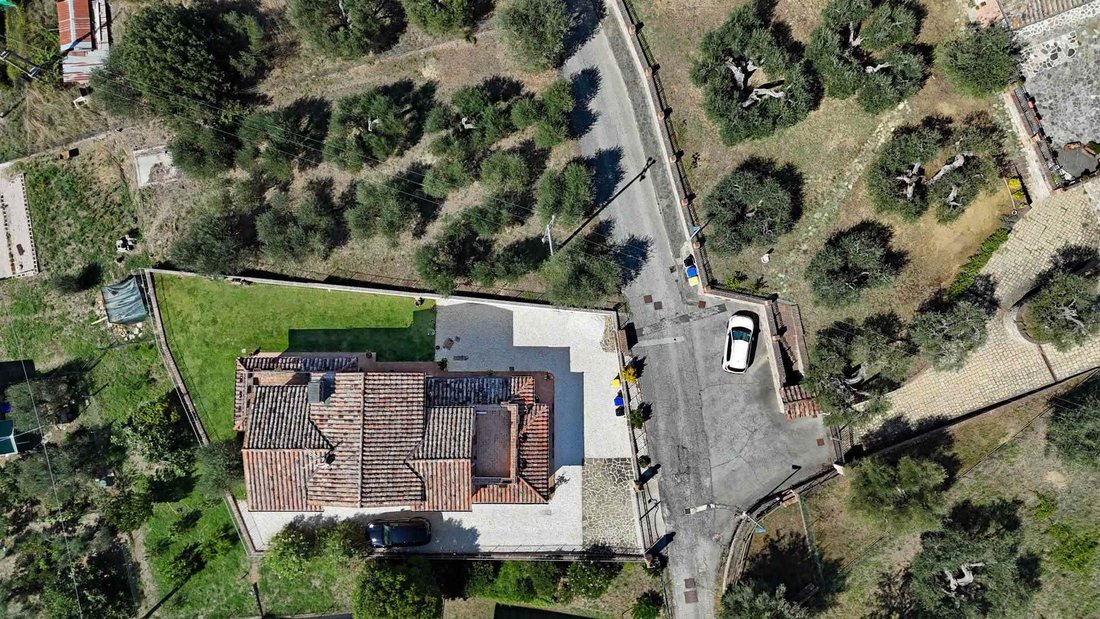 Country House in Magione, Umbria, Italy 5 - 16116927