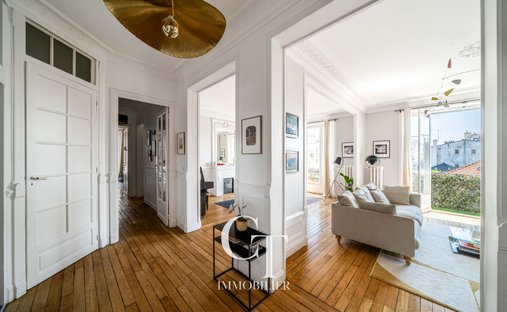Apartment in Domaine National du Château, Versailles, France 1