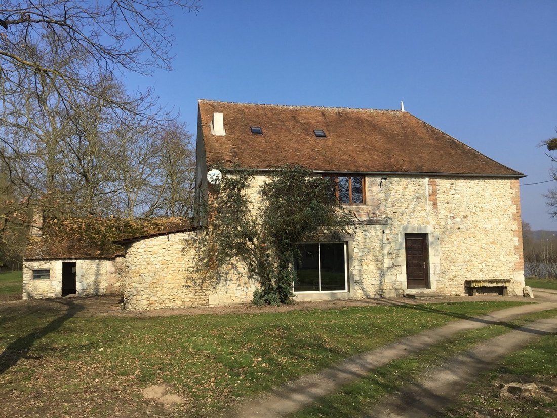 Estate in Faiencerie, Gien, France 1 - 16116074