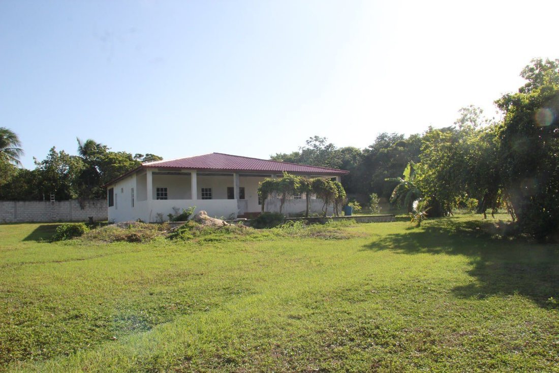 House in San Joaquin, Corozal District, Belize 1 - 16062764