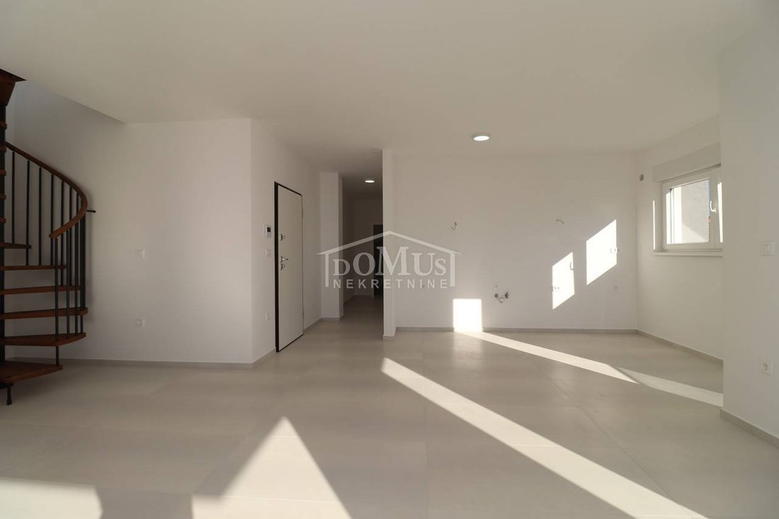 Apartment in Srima, Sibenik-Knin County, Croatia 5 - 16117423