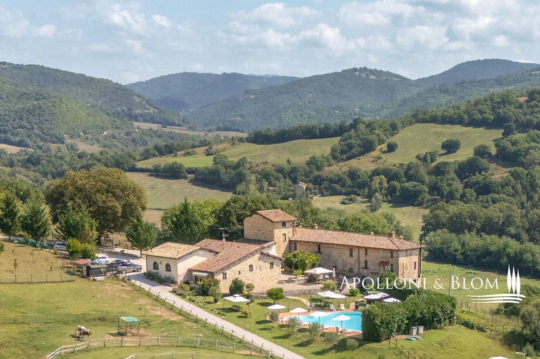 House in Umbertide, Umbria, Italy 2 - 11913426